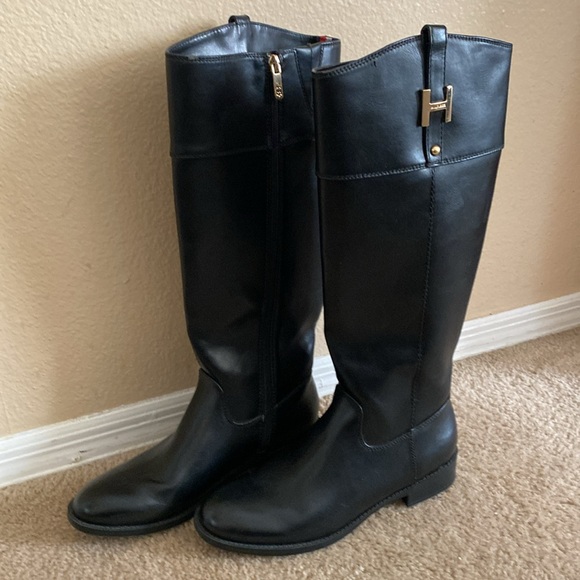 Tommy Hilfiger Black Boots Size 8 - Picture 2 of 5